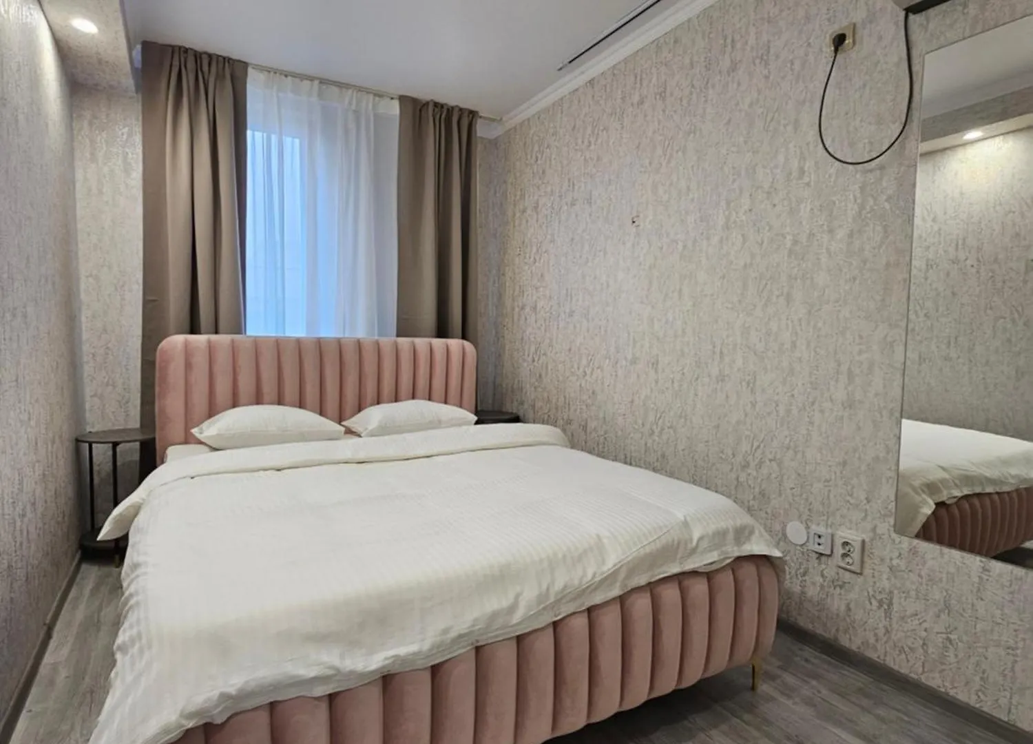 Touristic Center Jean Louis Calderon 28 Street Apartment Bucharest