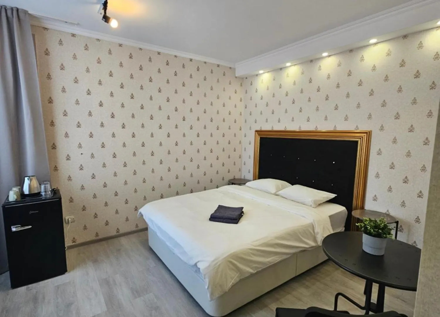 Touristic Center Jean Louis Calderon 28 Street Apartment Bucharest