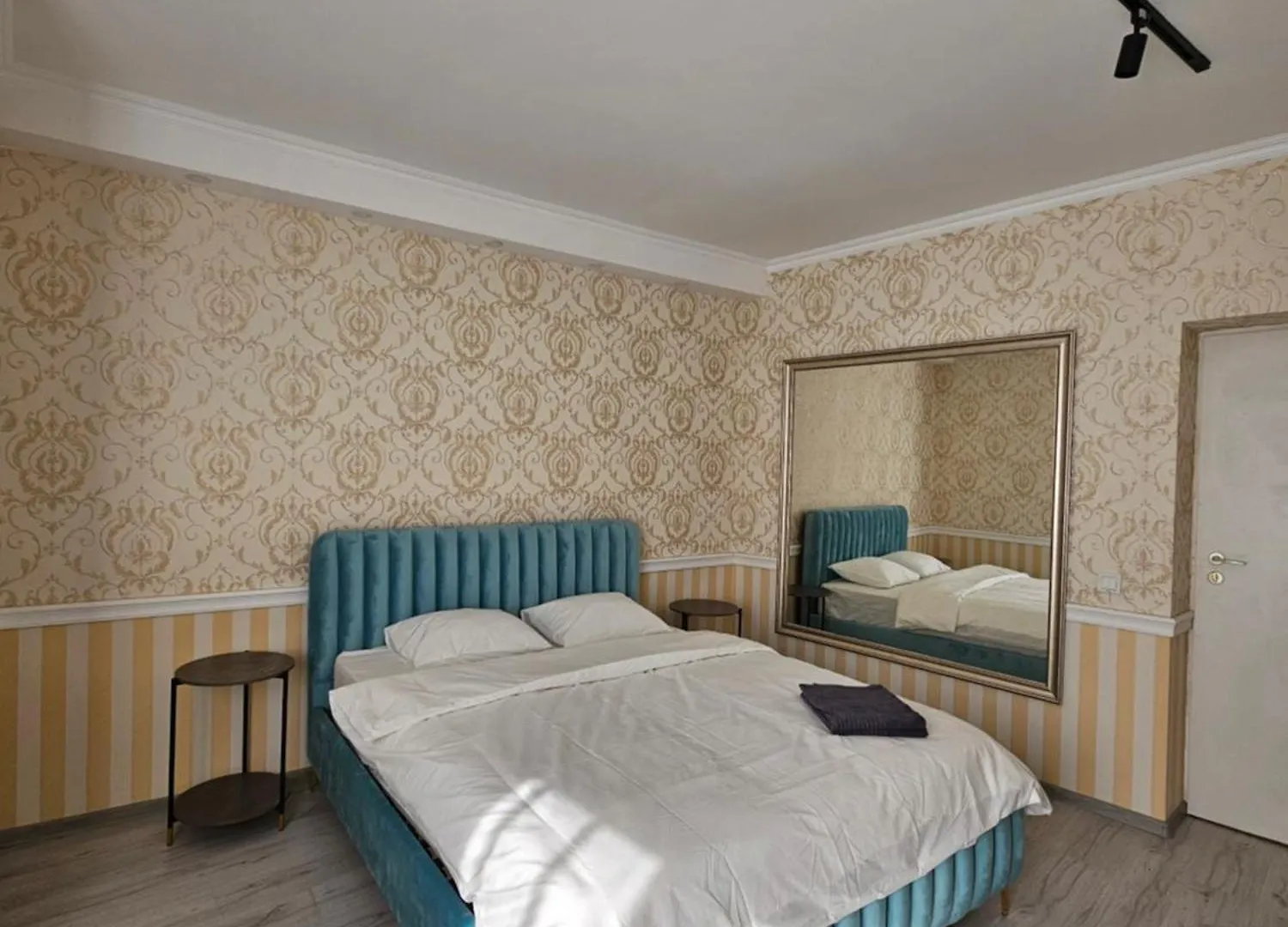 Touristic Center Jean Louis Calderon 28 Street Apartment Bucharest Romania