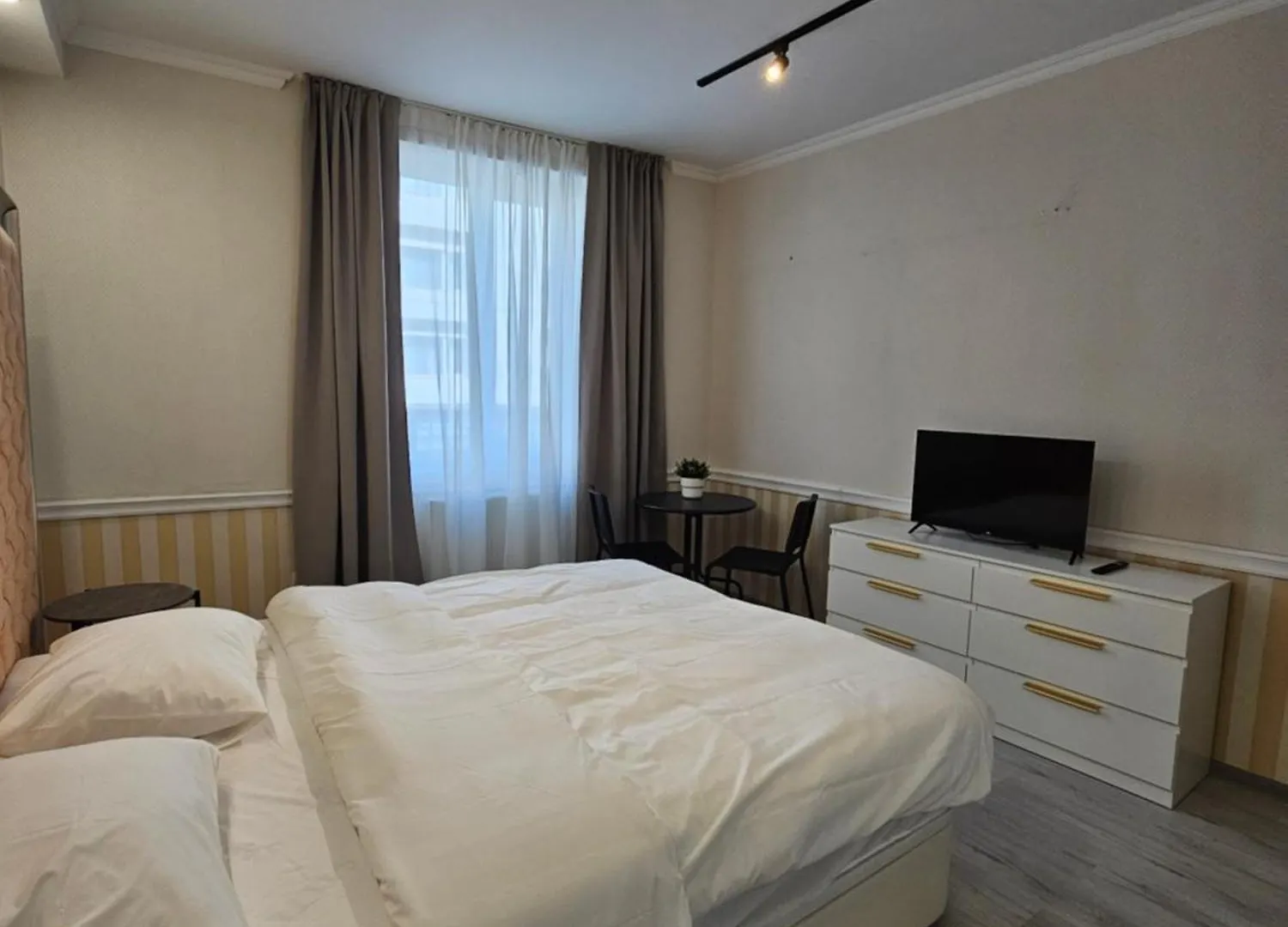 Touristic Center Jean Louis Calderon 28 Street Apartment Bucharest 0*,  Romania