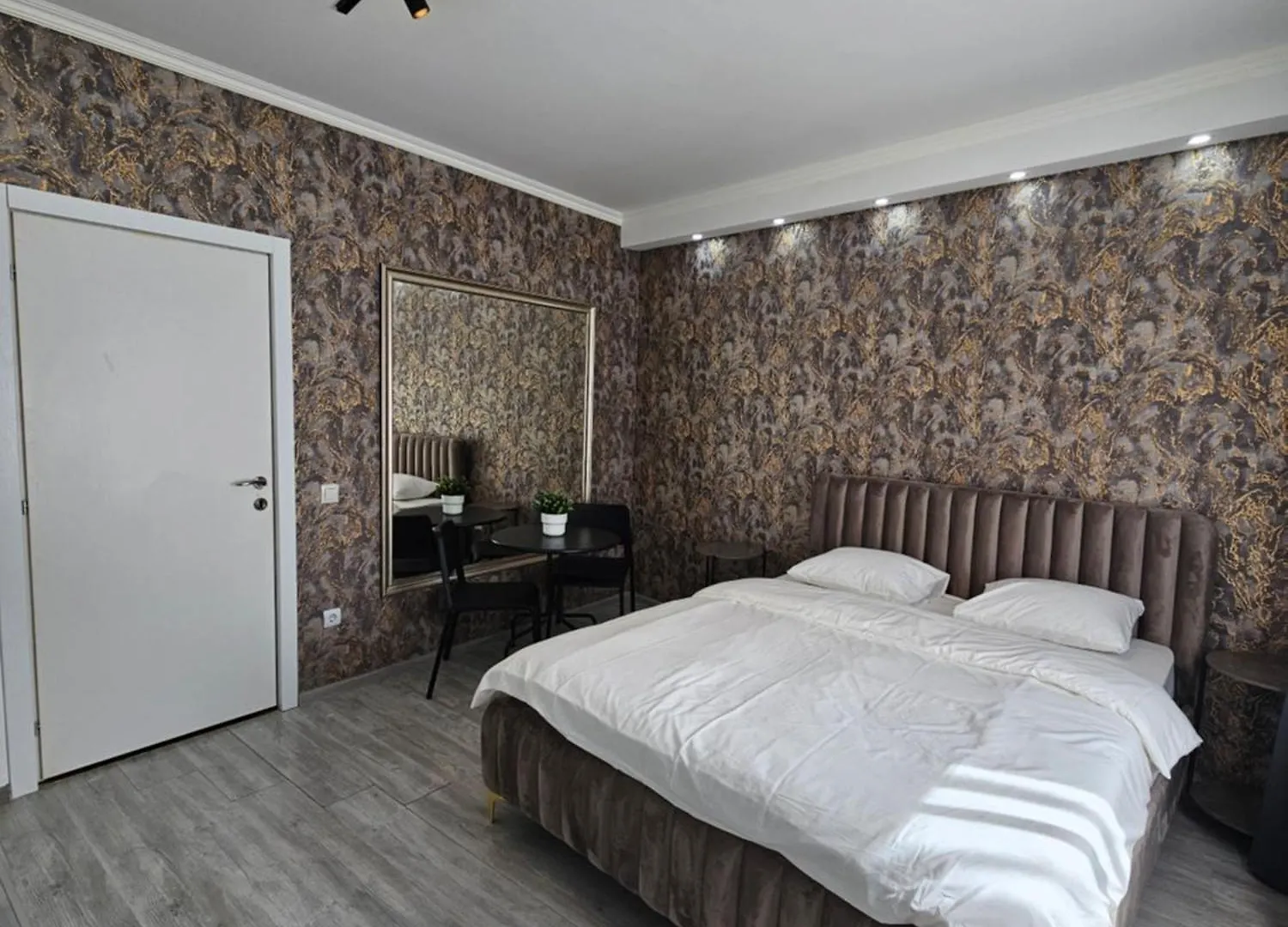 Touristic Center Jean Louis Calderon 28 Street Apartment Bucharest