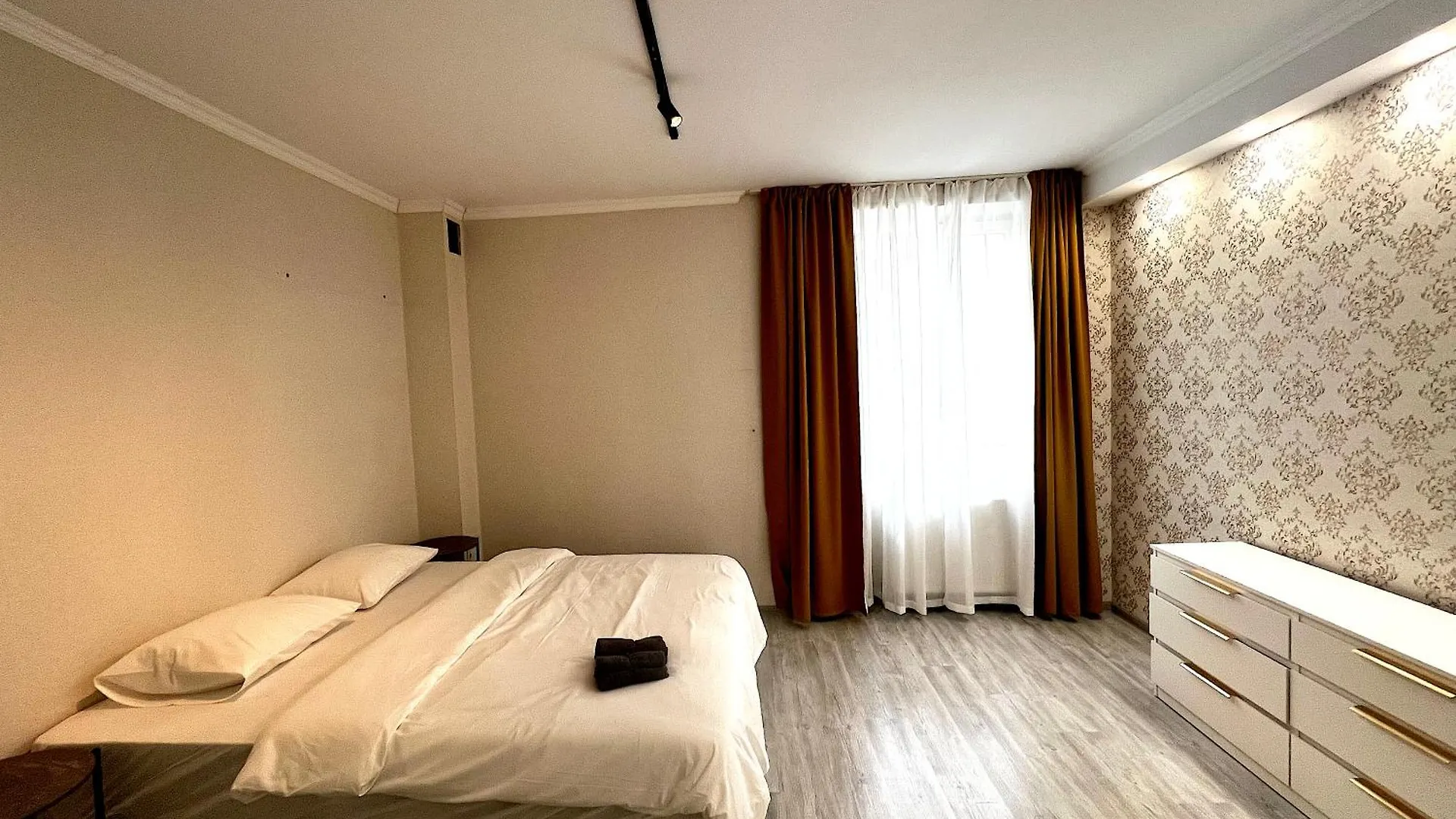 Touristic Center Jean Louis Calderon 28 Street Apartment Bucharest
