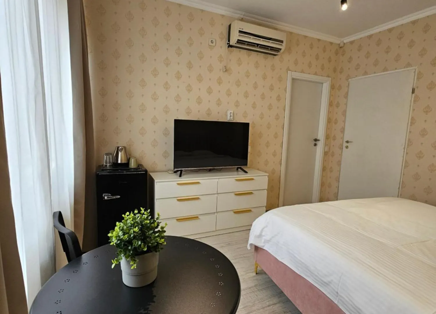 Apartament Touristic Center Jean Louis Calderon 28 Street Bukareszt 0*,